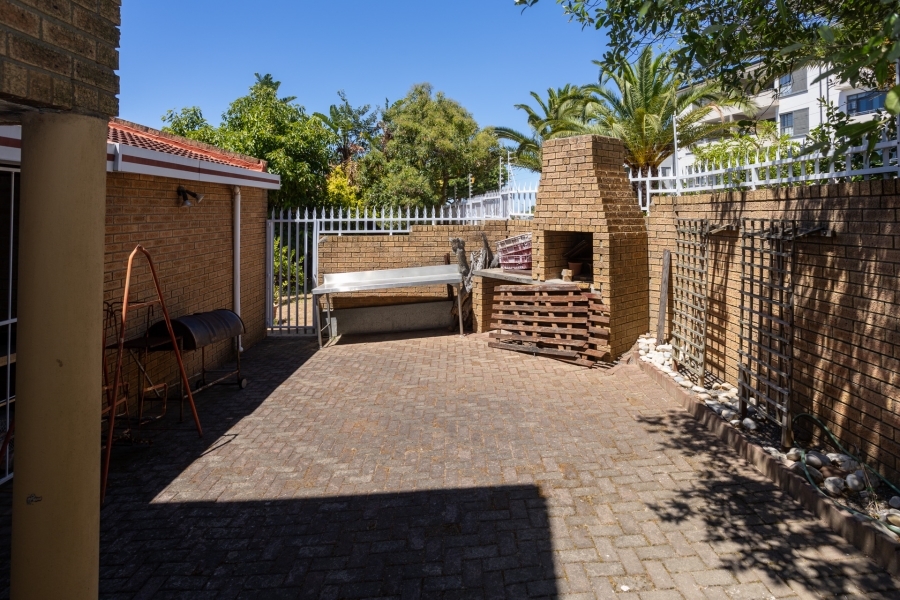 3 Bedroom Property for Sale in Ridgeworth Western Cape